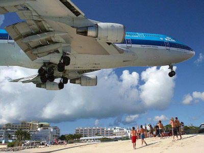 St Maarten Beach Airport