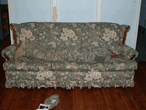 Tags: camo, camouflage, couch, funny, look closer, military, soldiers