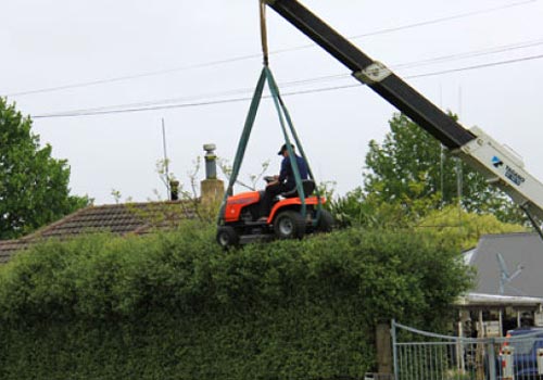 Ride-On Hedge Trimmer