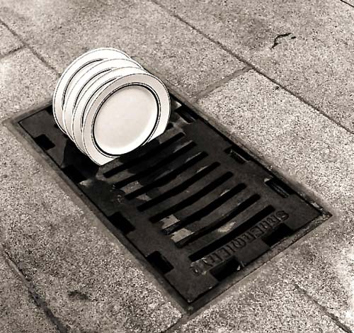 Storm Drain Dish Rack