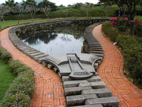 Ju Jun Zipper Pond Sculpture | Ju Ming Museum, Taiwan