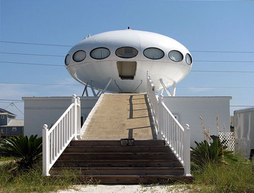 Spaceship Shaped Building Headquarters for Pensacola Beach Preservation and Historical Society